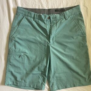 Men’s Greg Norman Collection Green Golf shorts Shorts